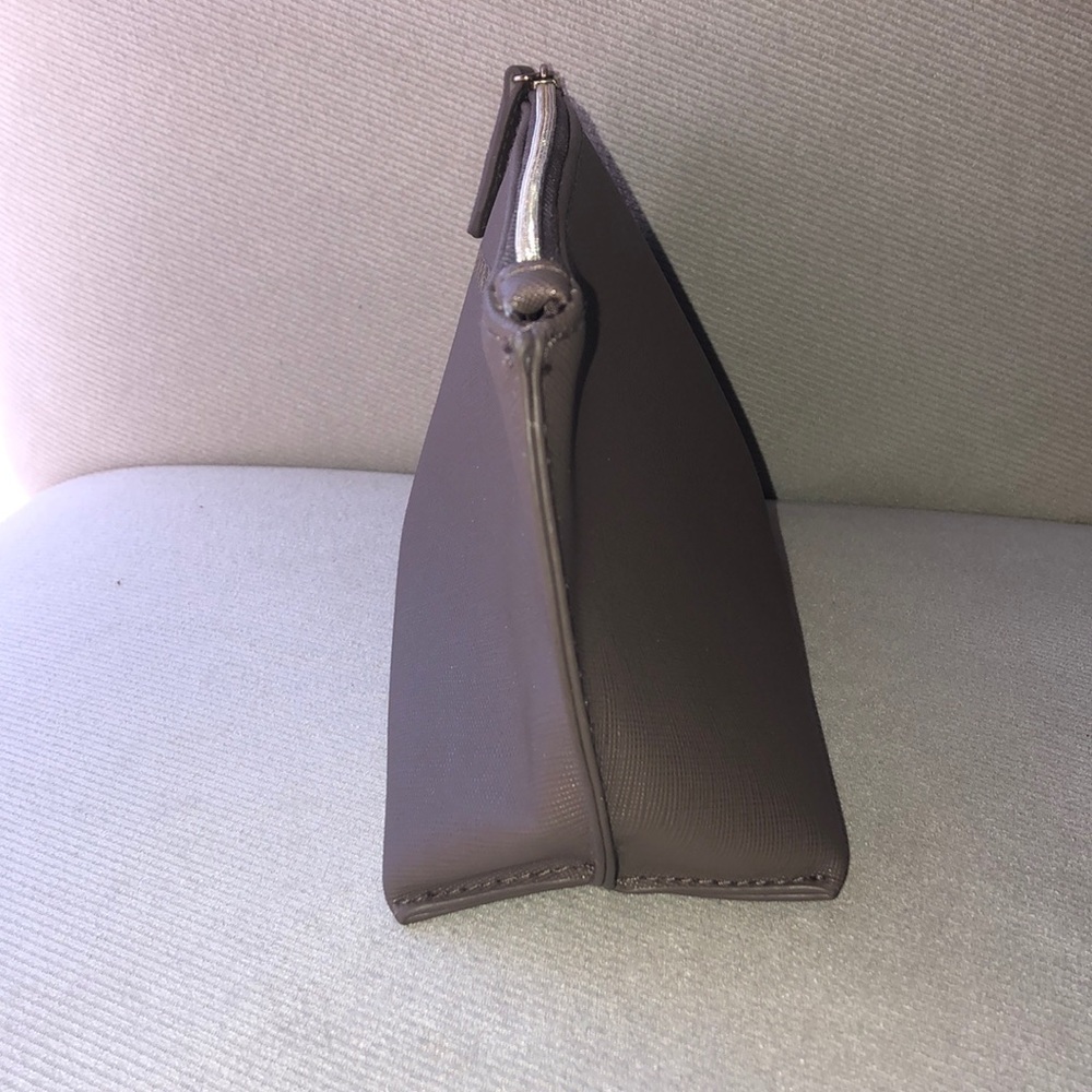 Laura Mercier Cosmetic Makeuo Bag Case in Taupe. - Picture 4 of 9